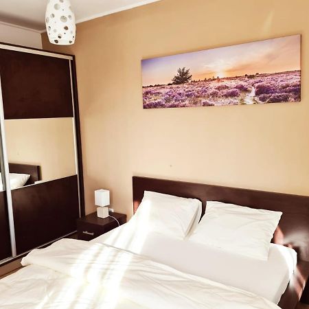 Ideal Apartments Oradea Eksteriør billede