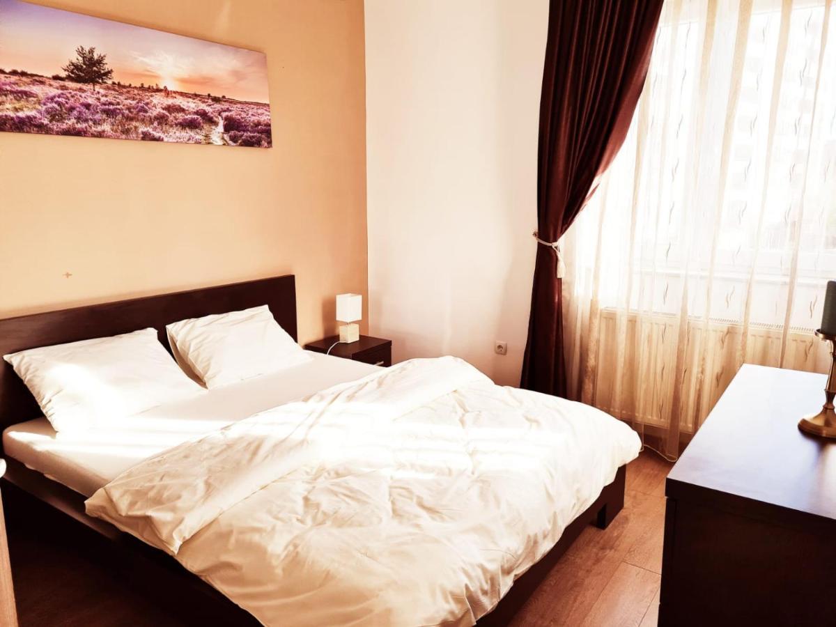 Ideal Apartments Oradea Eksteriør billede