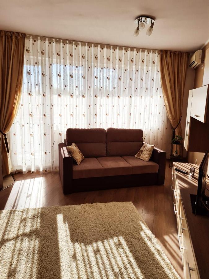 Ideal Apartments Oradea Eksteriør billede